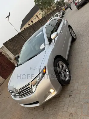 Toyota Venza V6 2012 Silver