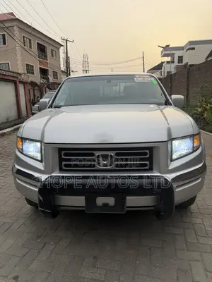 Honda Ridgeline RTL w/Leather 4x4 Crew Cab 122 in. WB 2007 Silver