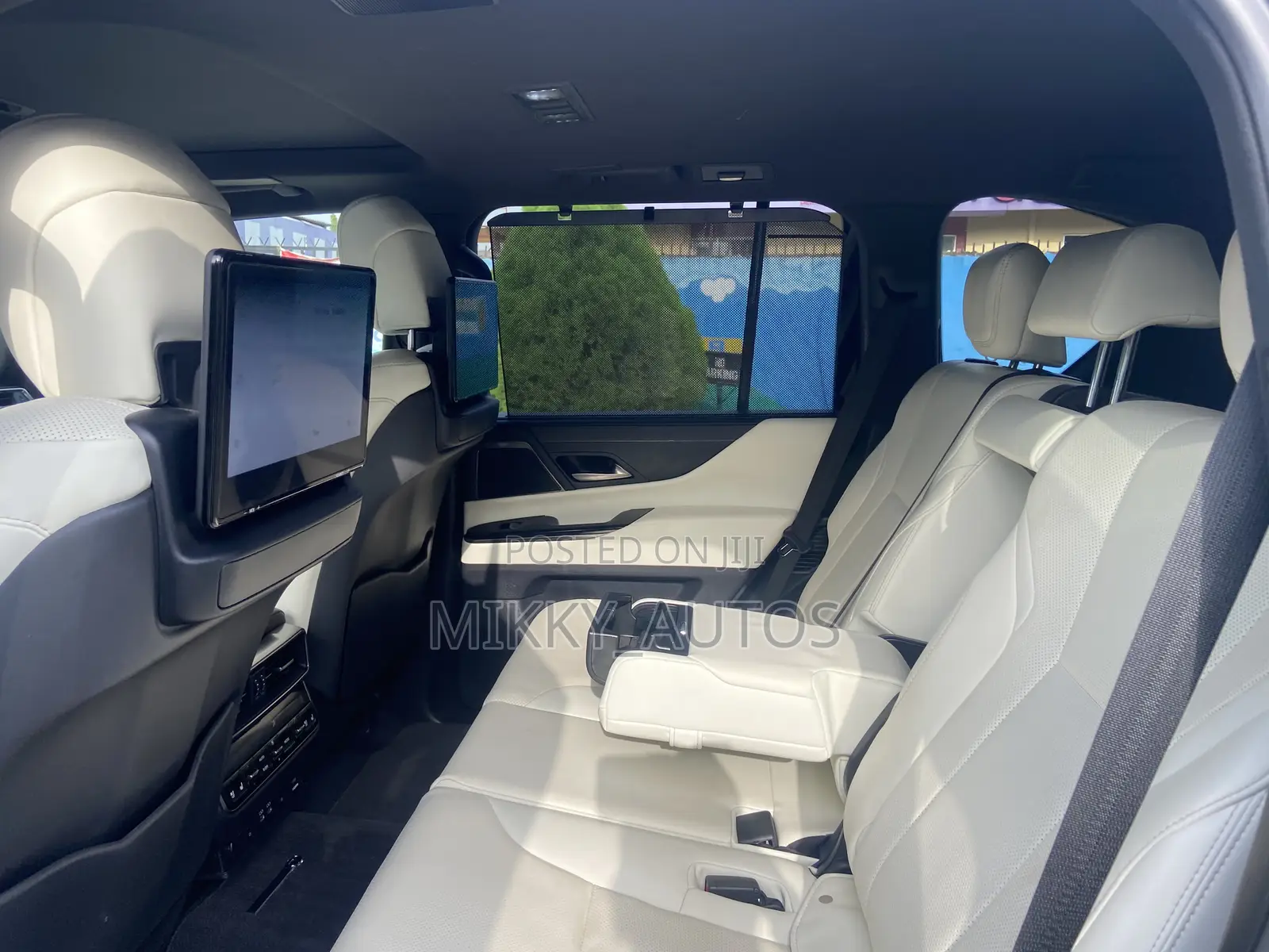Lexus LX LX 600 2023 Black