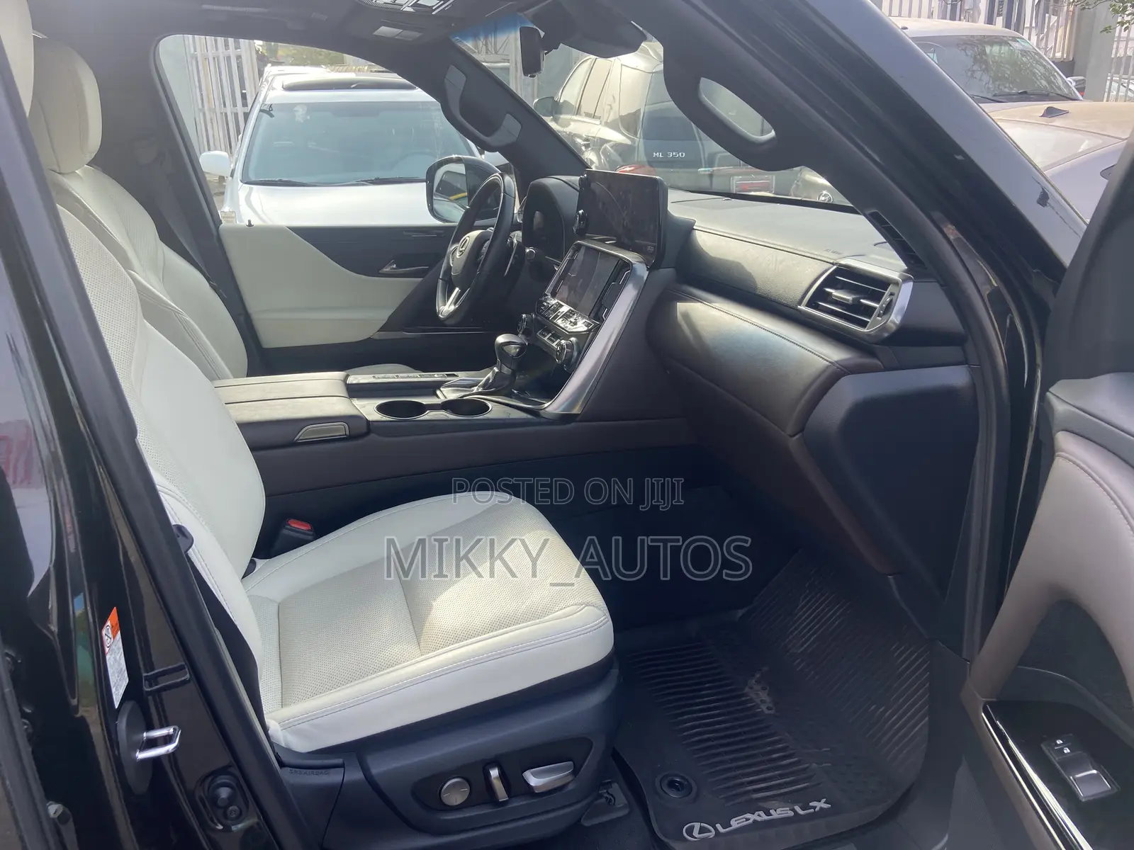 Lexus LX LX 600 2023 Black