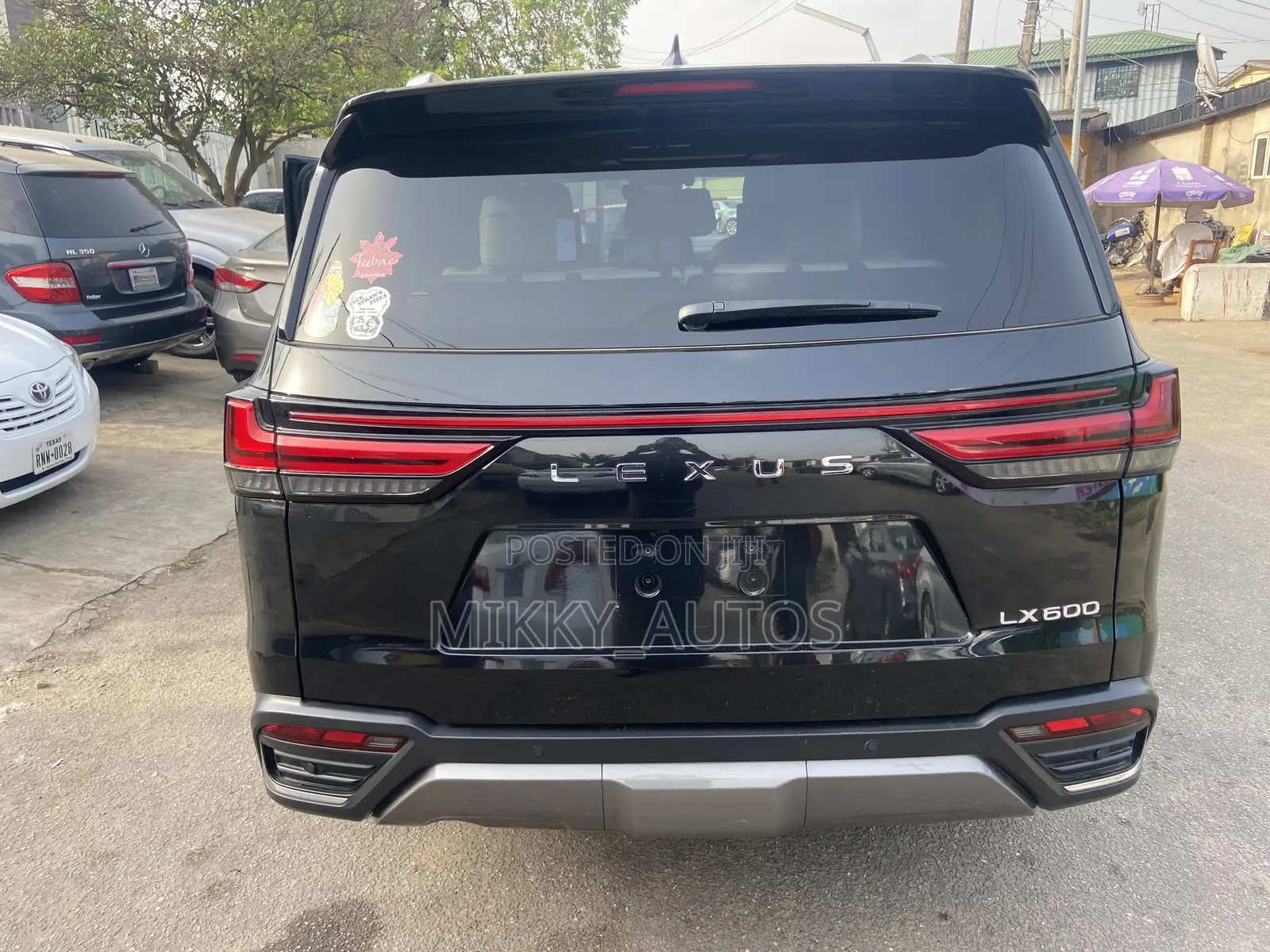 Lexus LX LX 600 2023 Black