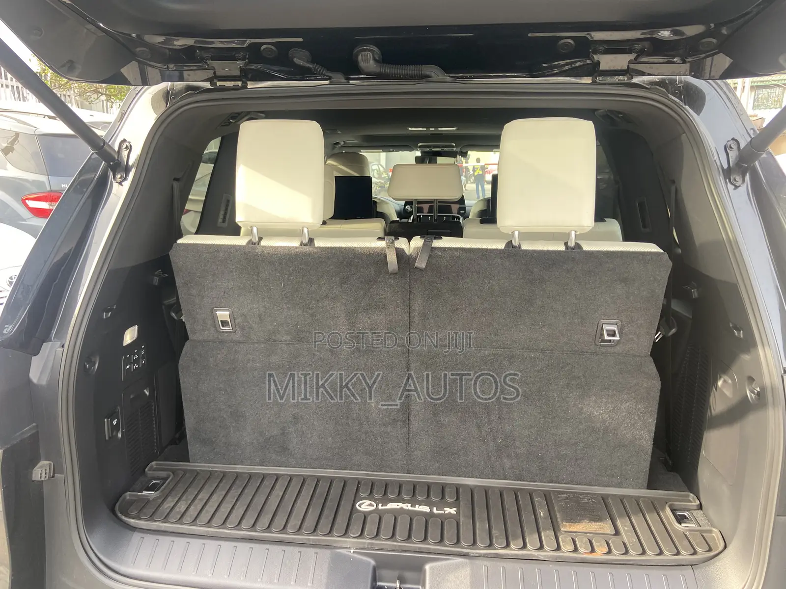 Lexus LX LX 600 2023 Black