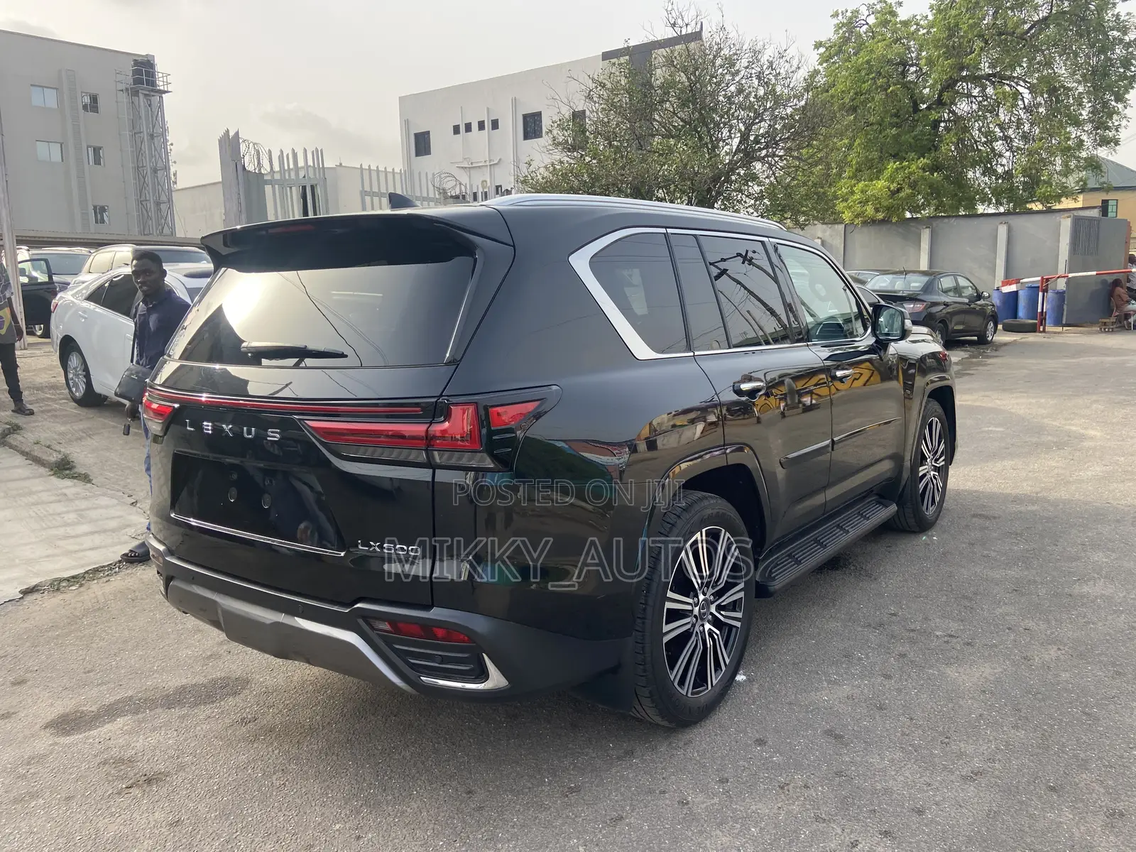 Lexus LX LX 600 2023 Black