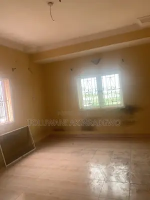 3bdrm Block of Flats in Lekki Scheme 2, Ogombo for rent