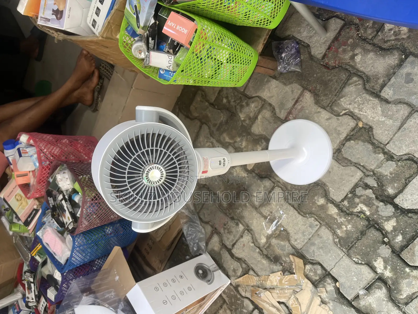 F1 Rechargeable Fan