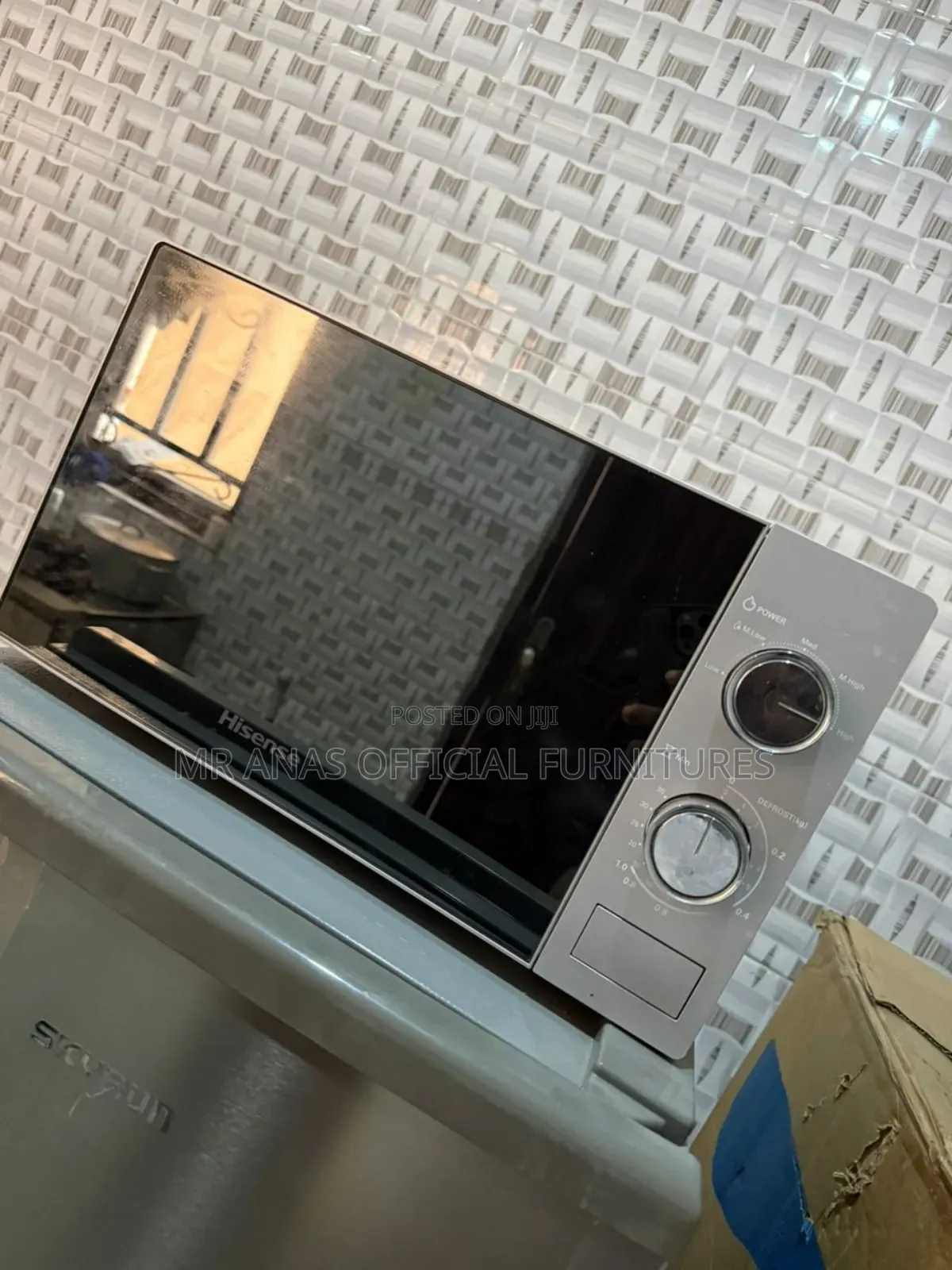 20l Hisense Microwave
