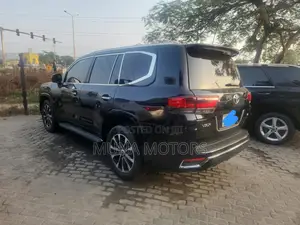 Toyota Land Cruiser 2022 Black