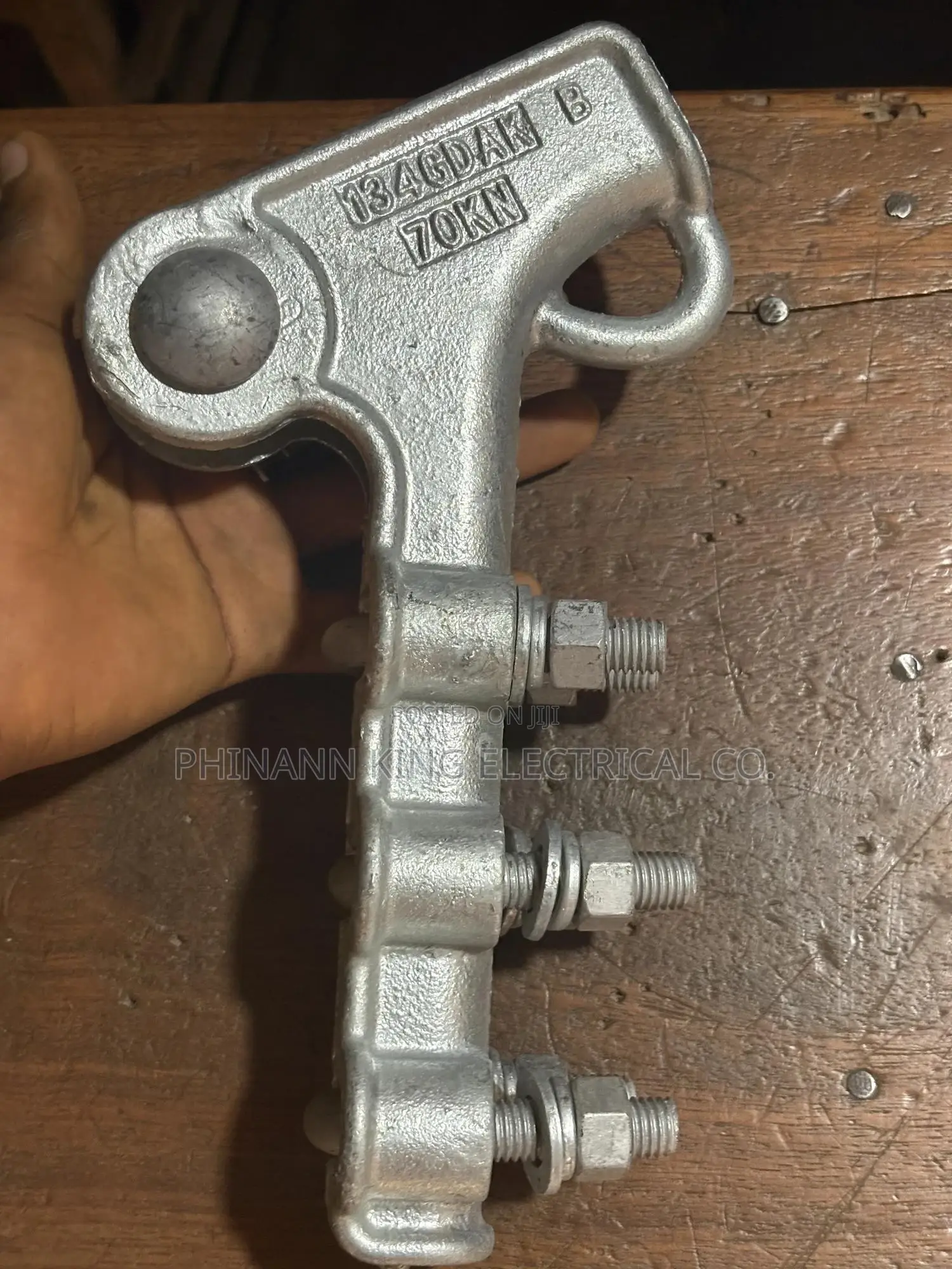 6 Bolt Clamp