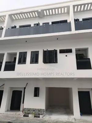 4bdrm Townhouse/Terrace in Lekki Phase 1 for sale