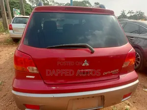 Mitsubishi Outlander 2004 Red