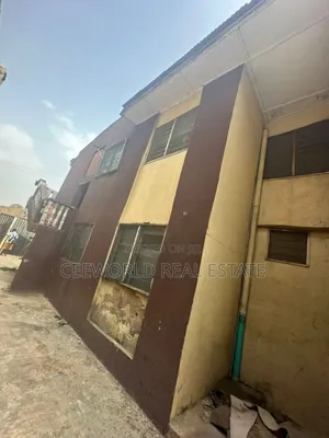 3bdrm Block of Flats in Felele Challenge for sale