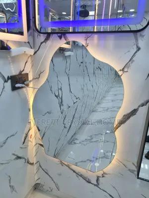 Shapeless Luxury Mirror