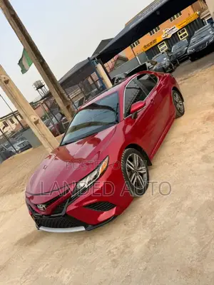 Toyota Camry SE FWD 2020 Red