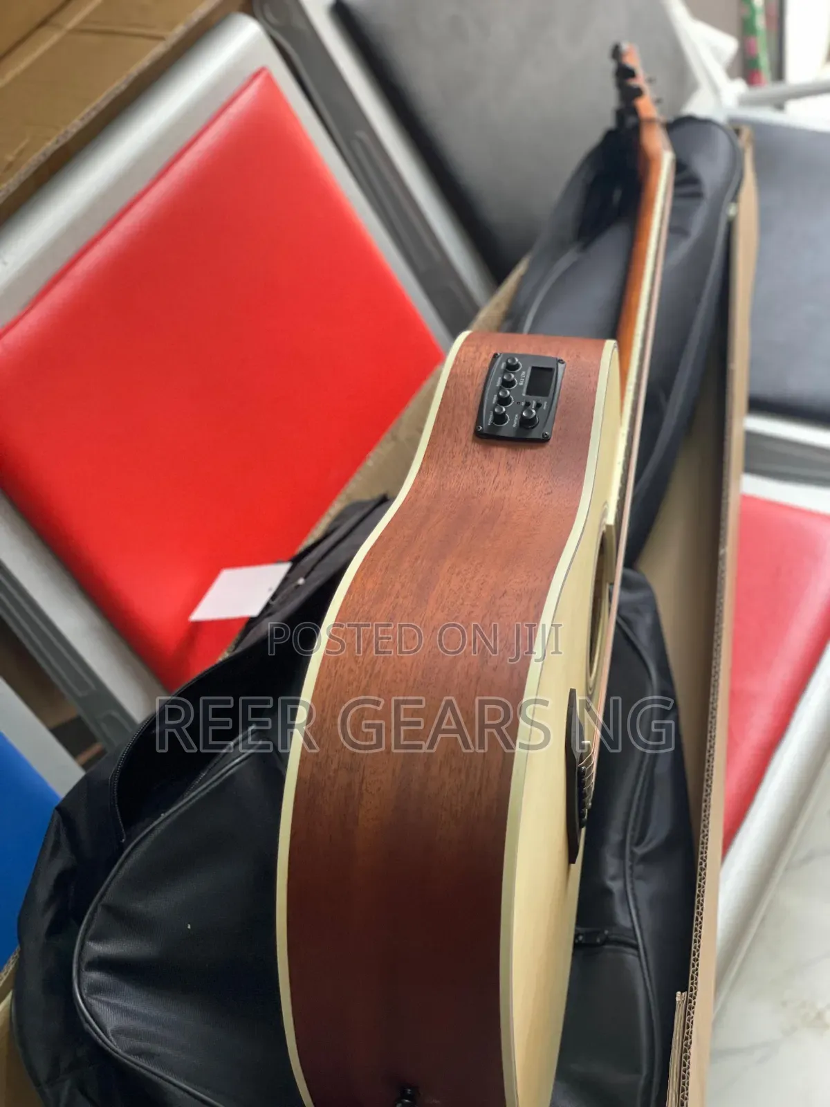 Bullfighter D-4116 Semi Electro Acoustic Guitar