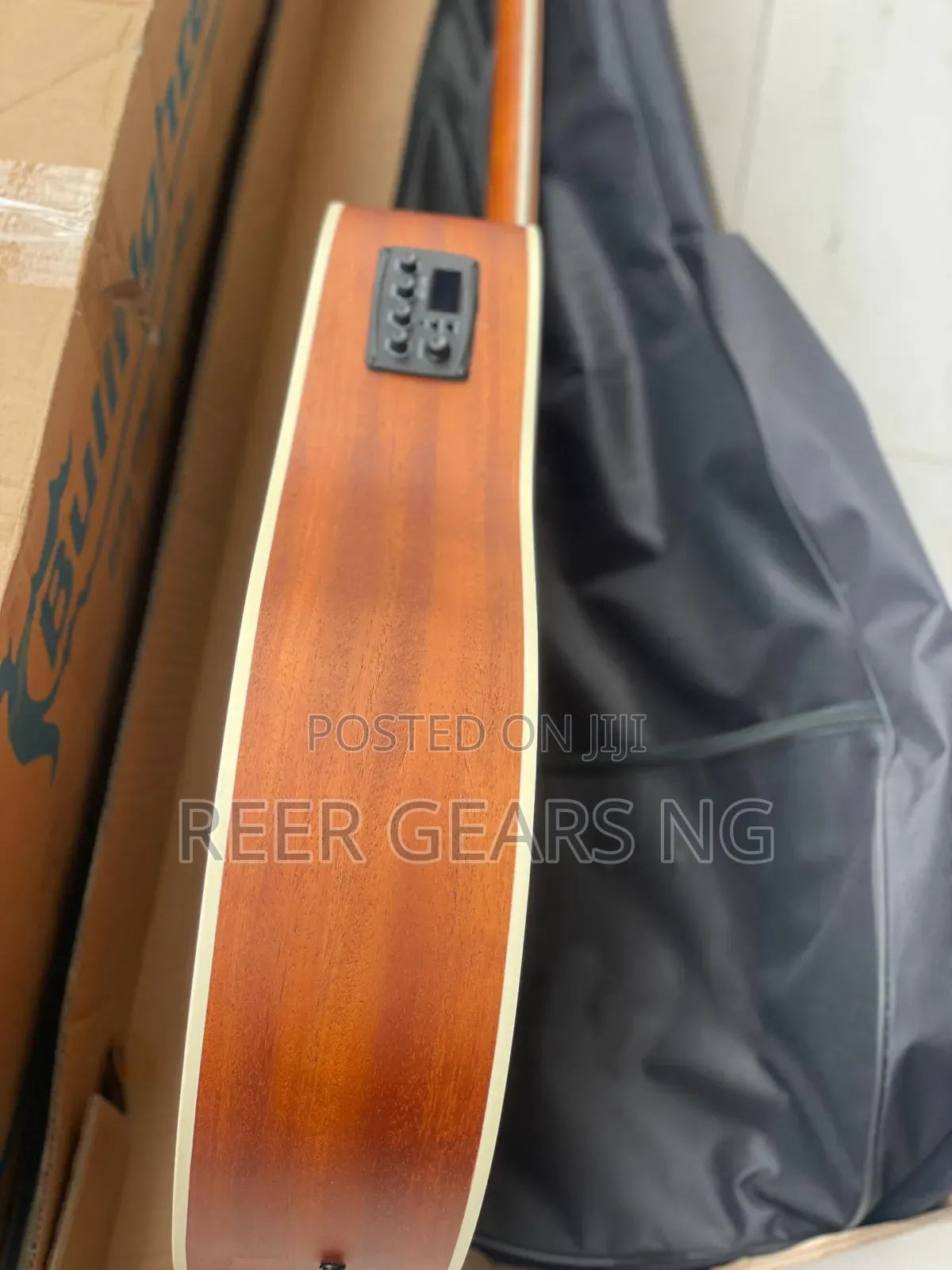 Bullfighter D-4116 Semi Electro Acoustic Guitar