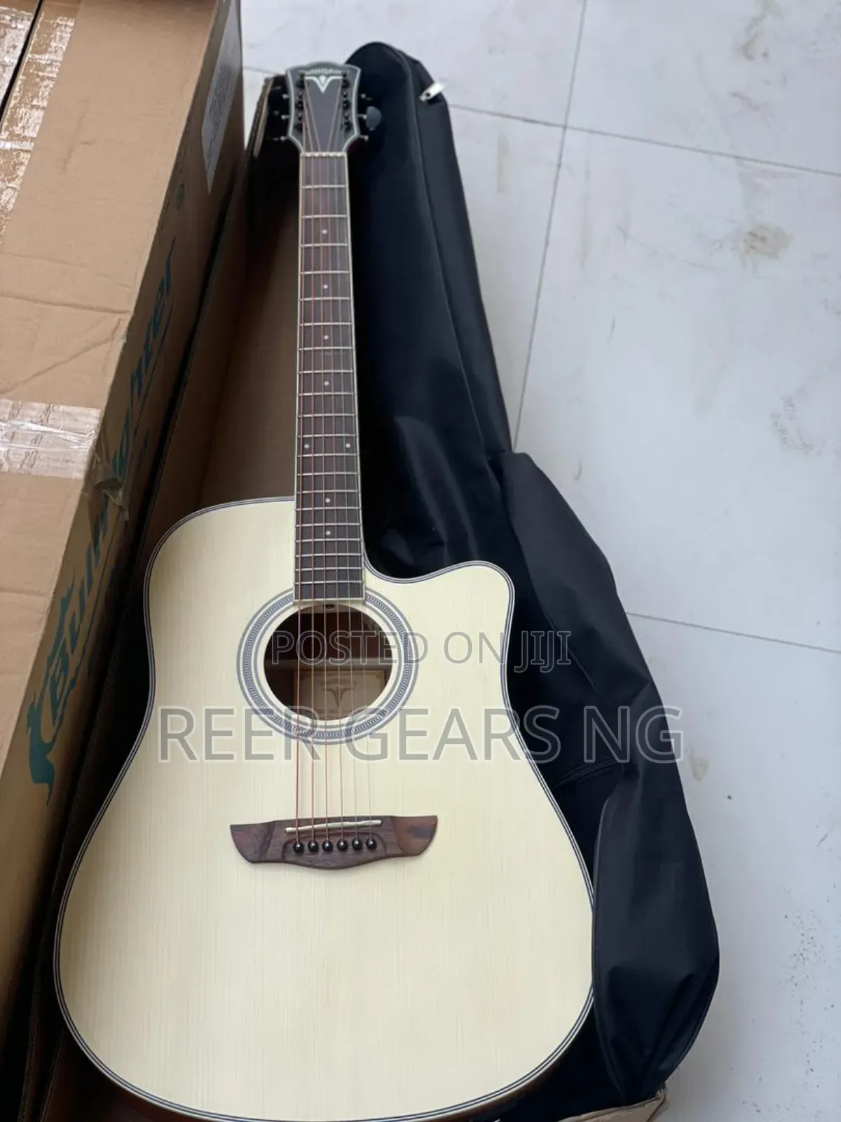 Bullfighter D-4116 Semi Electro Acoustic Guitar