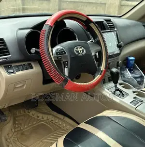 Toyota Highlander Limited 2011 Red