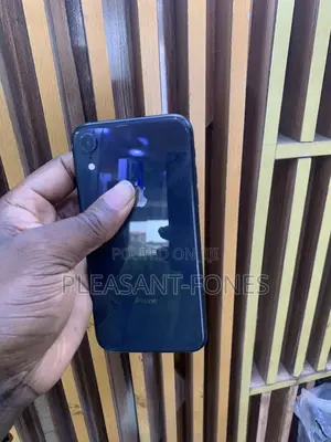 Apple iPhone XR 64 GB Black