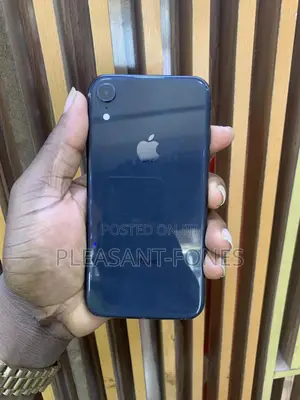 Apple iPhone XR 64 GB Black