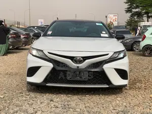 Toyota Camry XSE V6 FWD 2020 White