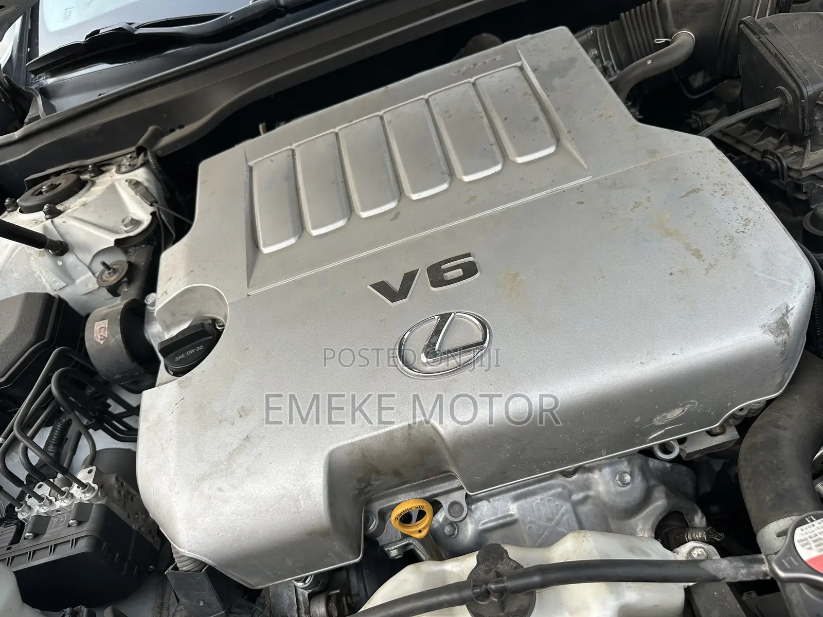 Lexus ES 350 FWD 2016 White
