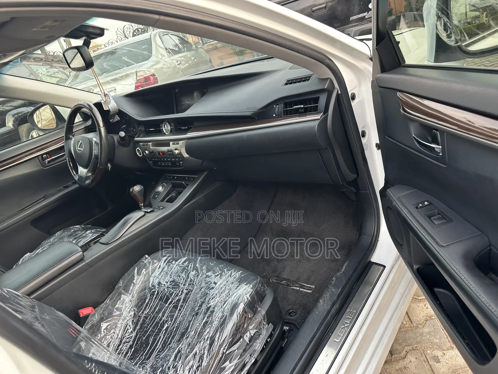 Lexus ES 350 FWD 2016 White
