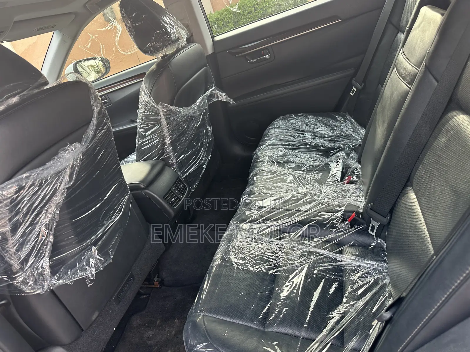 Lexus ES 350 FWD 2016 White