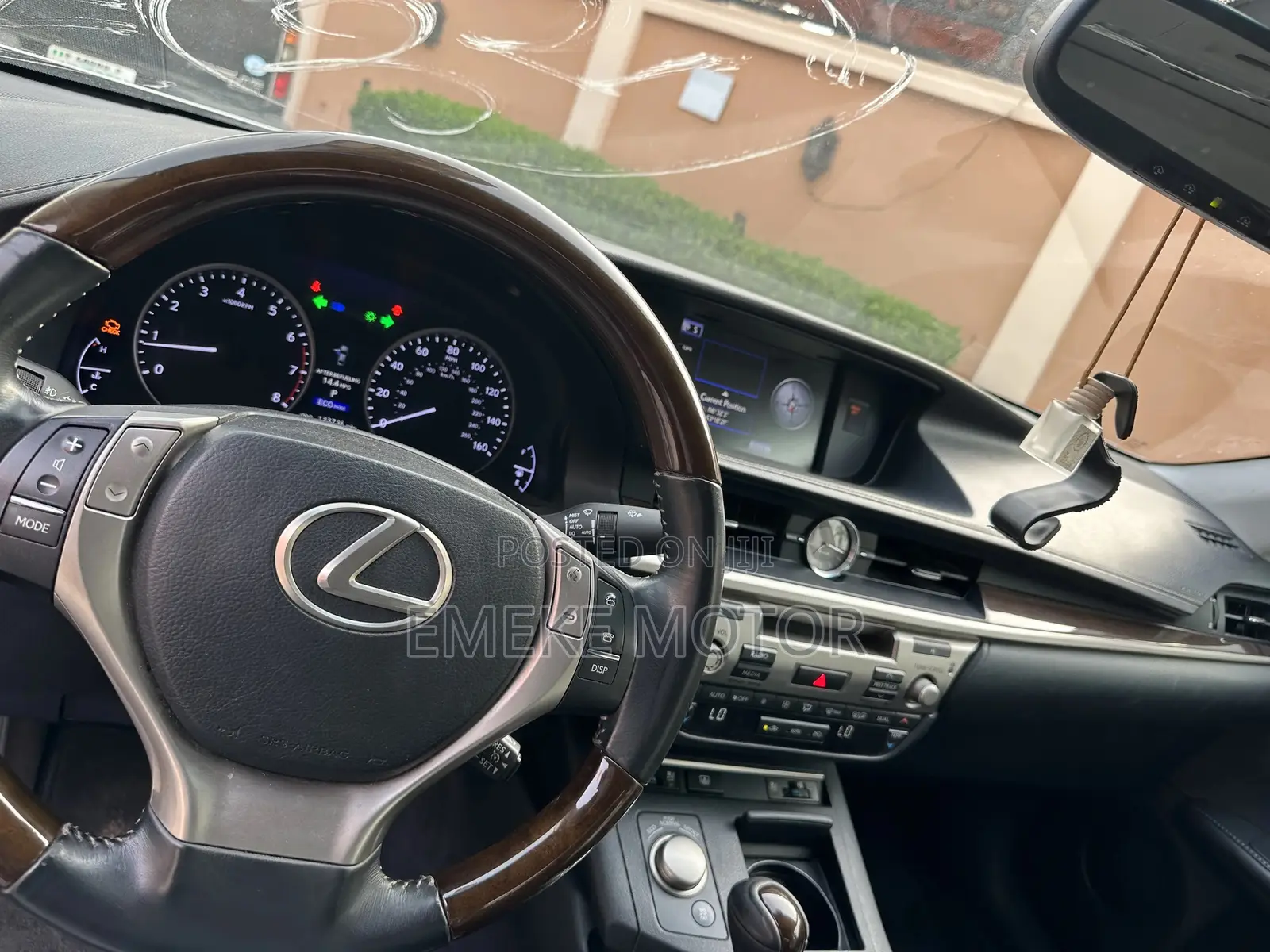 Lexus ES 350 FWD 2016 White