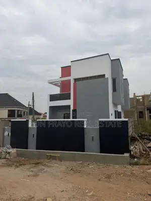 4bdrm Duplex in Carlton Gate Estate, Akobo for sale