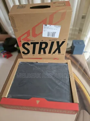 New Laptop Asus ROG Strix G16 G614 32GB AMD Ryzen 9 SSD 1T