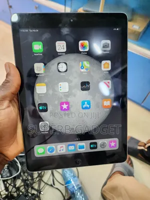 Apple iPad Air 16 GB Silver