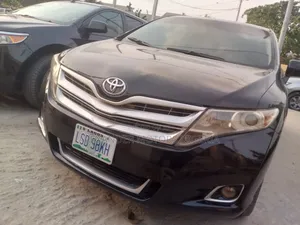 Toyota Venza V6 AWD 2010 Black