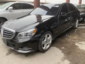 Mercedes-Benz E350 Base 4Matic Sedan AWD (3.5L 6cyl 7A) 2015 Black
