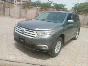 Toyota Highlander 2013 Green