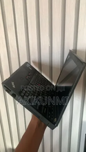 Laptop Lenovo ThinkPad X220 4GB Intel Core i5 HDD 320GB