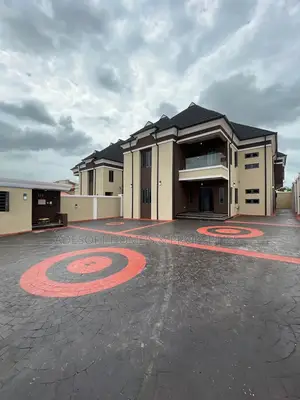 5bdrm Duplex in Malami Estate, Oluyole for sale