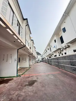 4bdrm Duplex in Orchid Lekki Before for sale