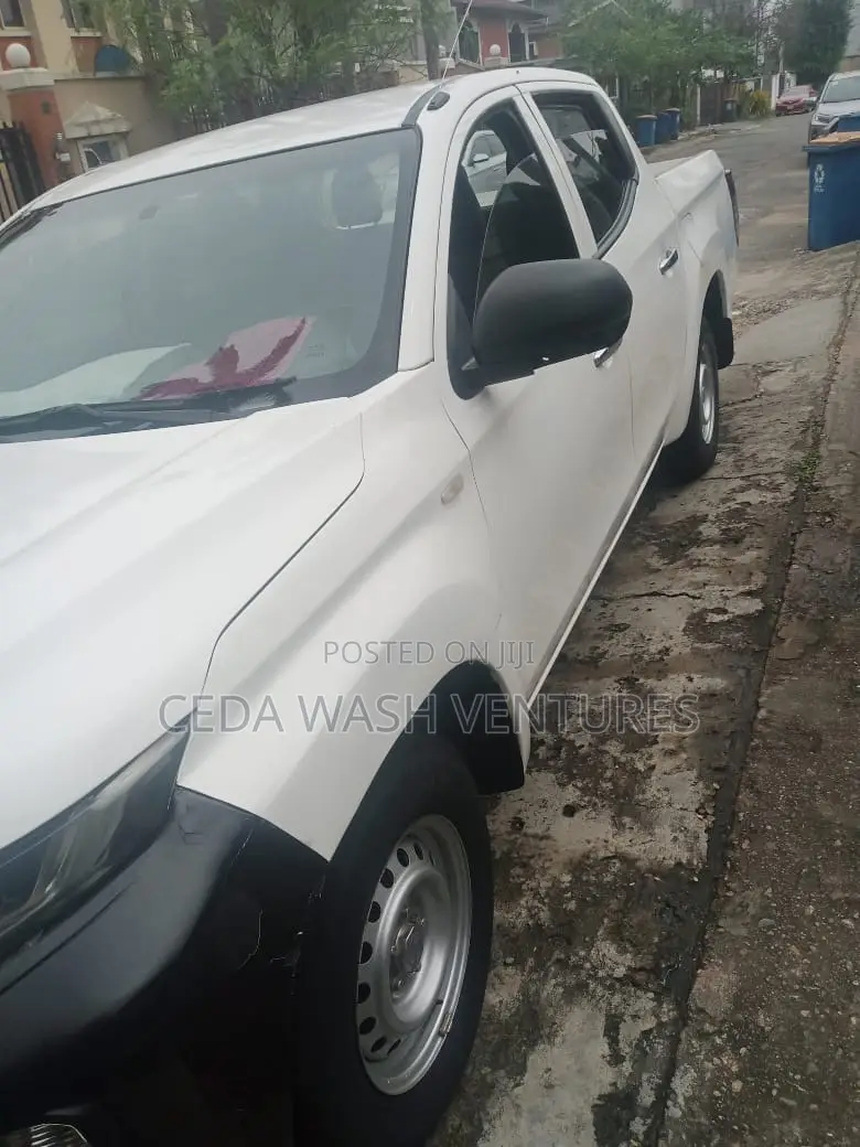 Mitsubishi L200 2020 White