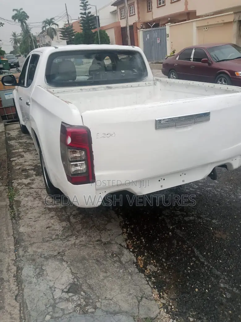 Mitsubishi L200 2020 White