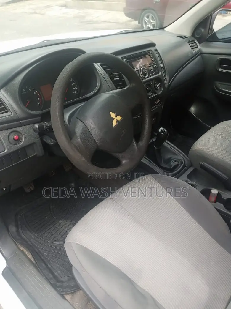 Mitsubishi L200 2020 White