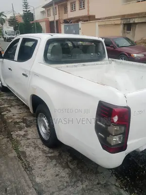 Mitsubishi L200 2020 White