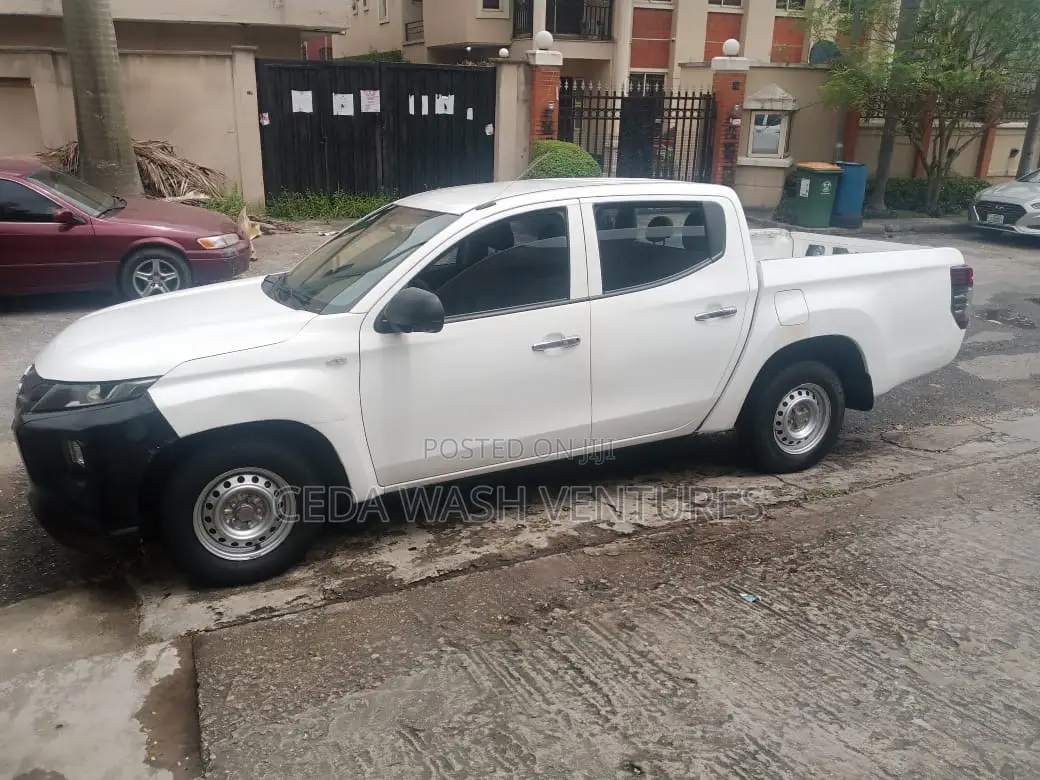 Mitsubishi L200 2020 White