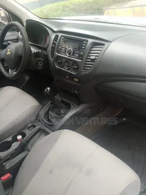 Mitsubishi L200 2020 White