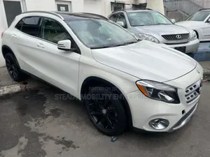 Mercedes-Benz GLA 250 2018 White