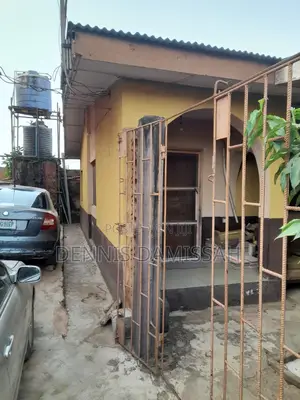3bdrm House in Akute Ishashi Akute for sale