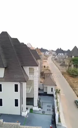 5bdrm Duplex in Wuye Abuja for sale