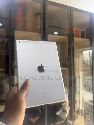 Apple iPad 10.2 (2020) 32 GB Silver