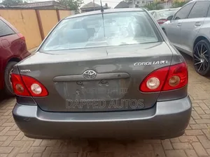 Toyota Corolla 2006 Gray
