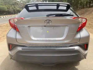 Toyota C-HR 2017 Gray