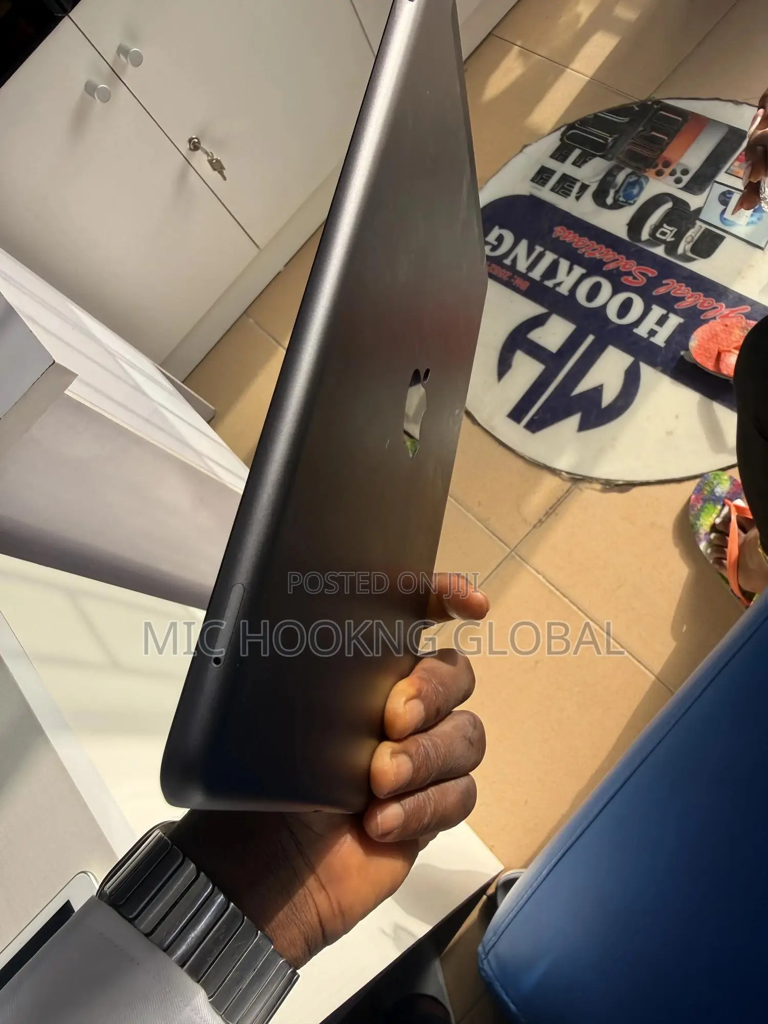 Apple iPad 10.2 (2020) 32 GB Gray